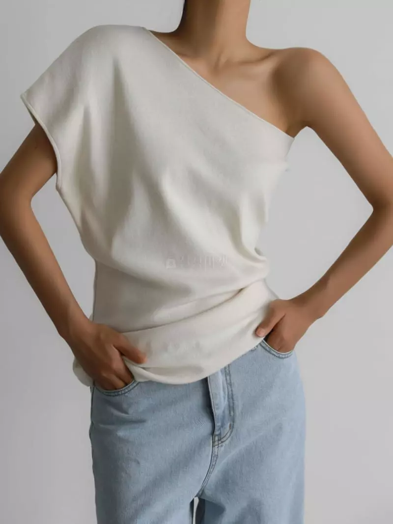 Paper Moon - Korean Women Fashion - #vintagekidsstyle - Sasun Detail Top
