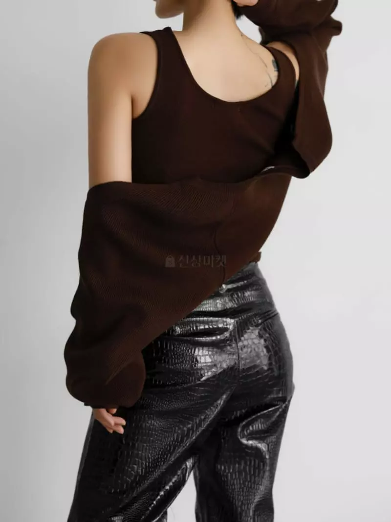 Paper Moon - Korean Women Fashion - #womensfashion - Volume Leather Pants - 5