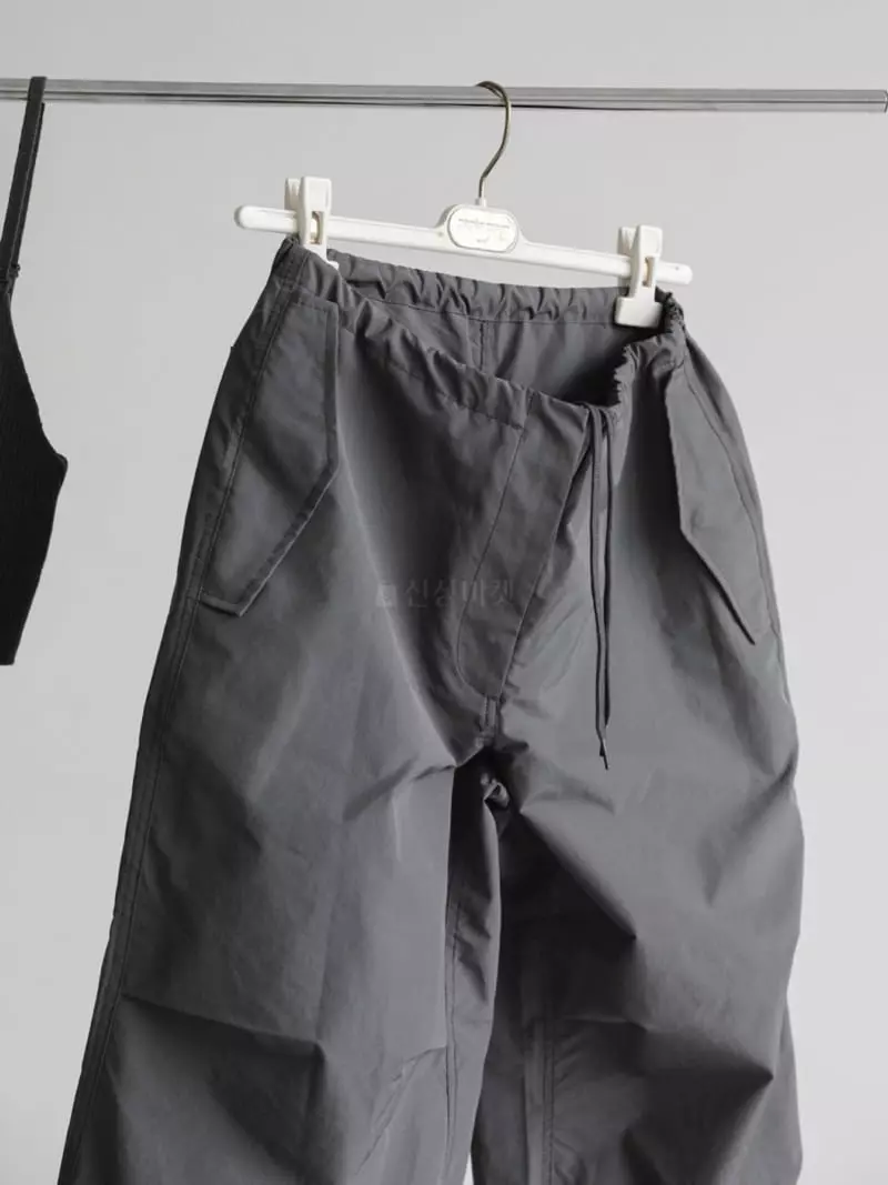 Paper Moon - Korean Women Fashion - #womensfashion - Draw Stripes Waist Pants
