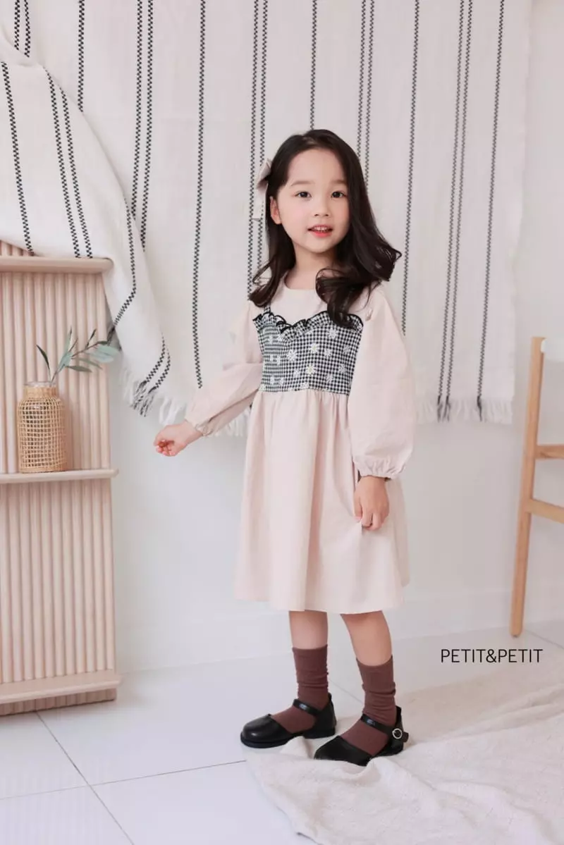 Petit & Petit - Korean Children Fashion - #childofig - Roen Color One-piece - 2