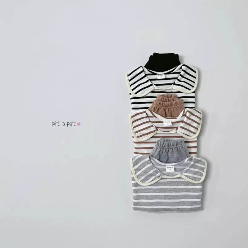 Pitapat - Korean Children Fashion - #littlefashionista - Mignon Collar Top Bottom Set