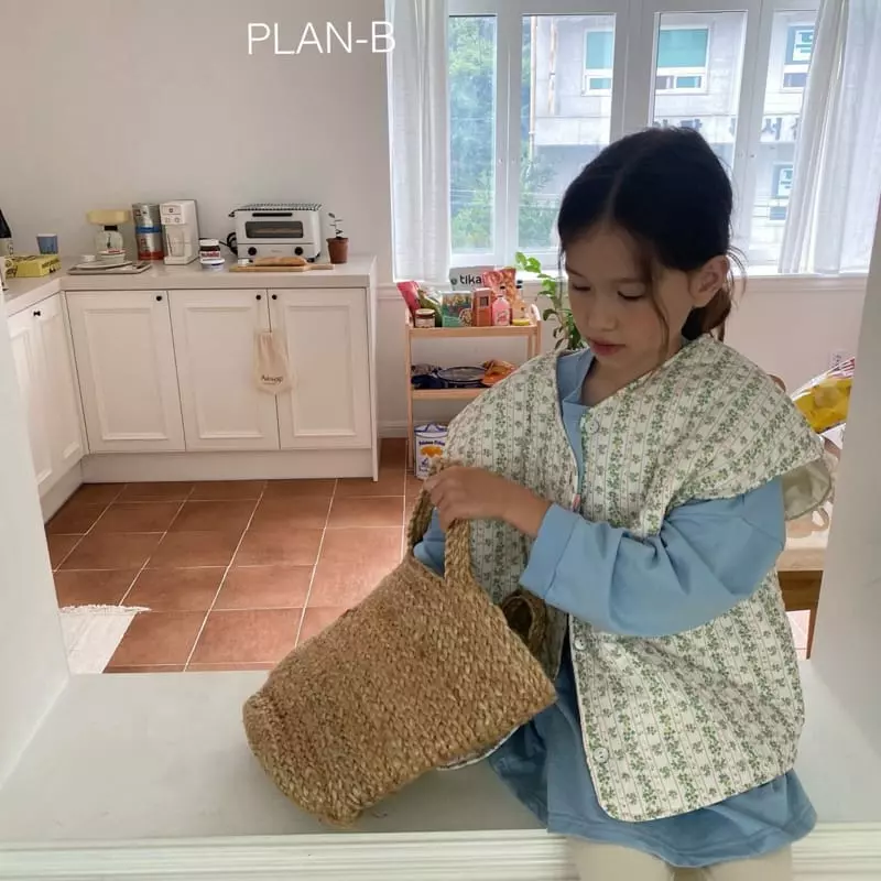 Plan B - Korean Children Fashion - #magicofchildhood - Flower Quilting Vest - 10
