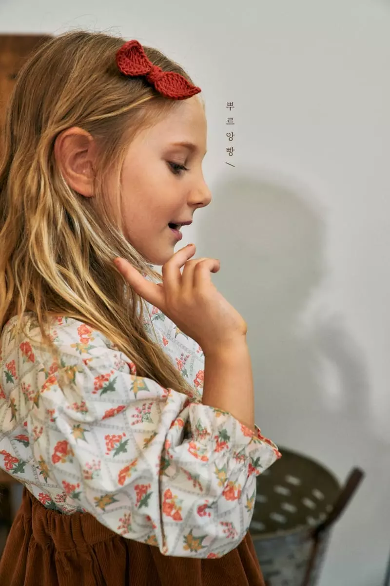 Pourenfant - Korean Children Fashion - #designkidswear - Berci Frill Blouse - 8