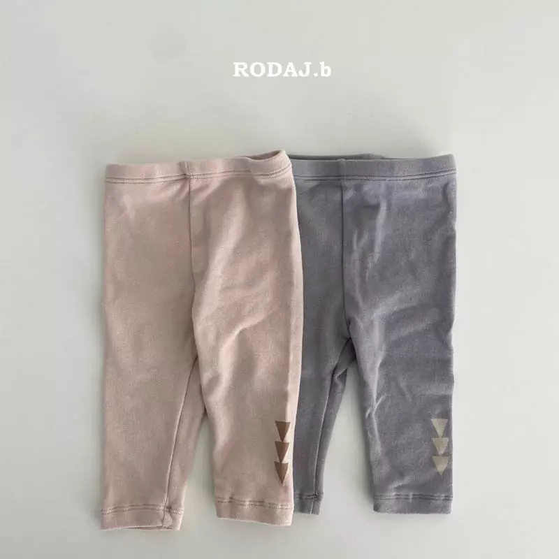 Roda J - Korean Baby Fashion - #babyoninstagram - Bebe Angle Leggings