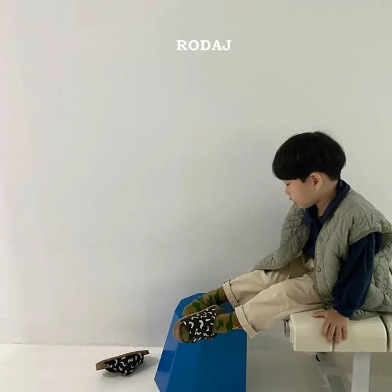 Roda J - Korean Children Fashion - #magicofchildhood - Mono Quilting Vest - 2