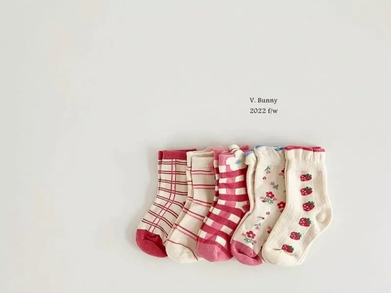 V Bunny - Korean Children Fashion - #childofig - Strawberry Socks Set - 9