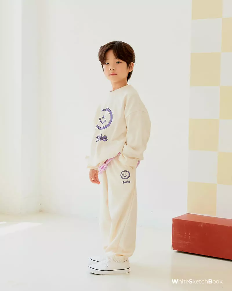 Whitesketchbook - Korean Children Fashion - #designkidswear - Jelly Smile Top Bottom Set - 7