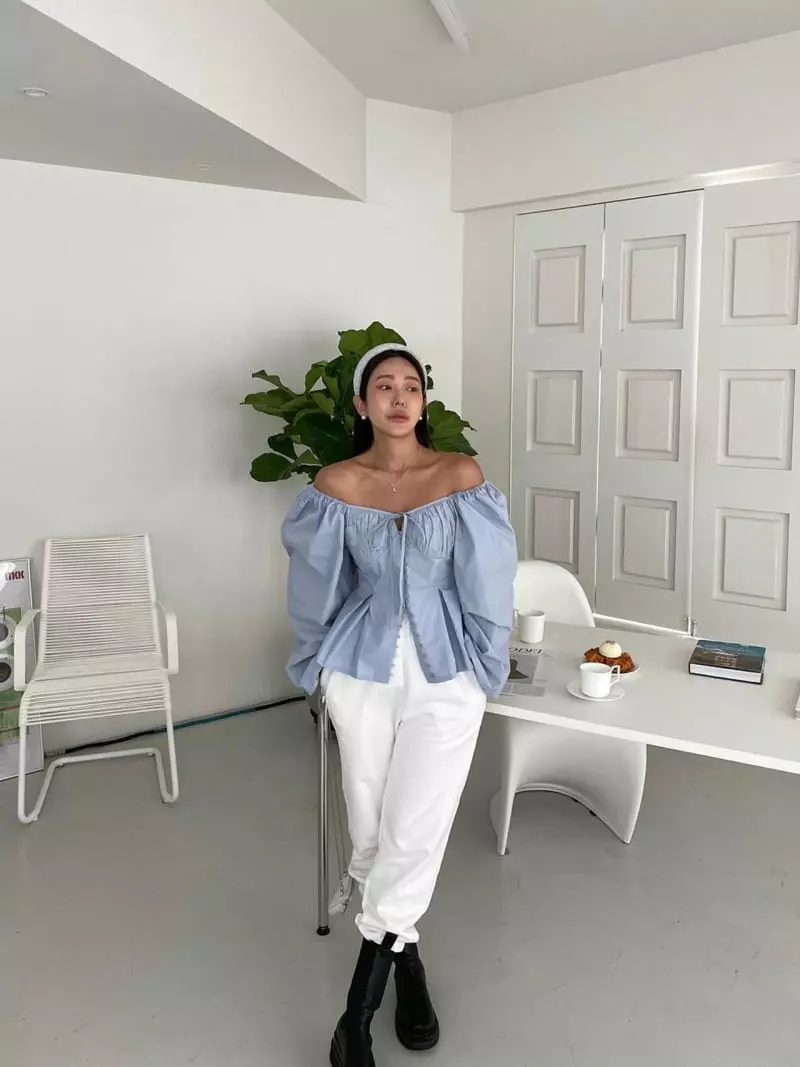 140 Avenue - Korean Women Fashion - #momslook - Beth Button Blouse - 3