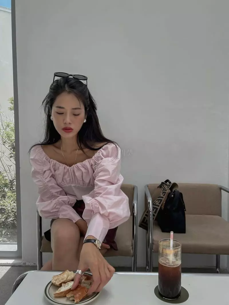 140 Avenue - Korean Women Fashion - #momslook - Loing Blouse - 7