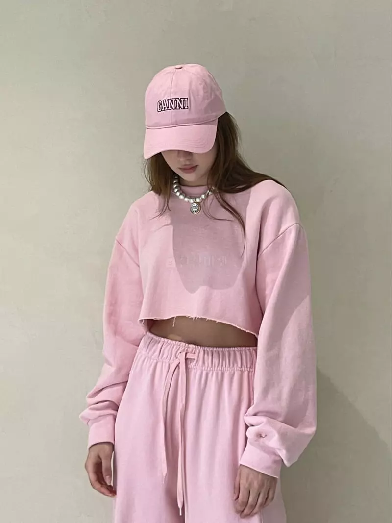 140 Avenue - Korean Women Fashion - #momslook - Deggi Crop Sweatshirt - 5