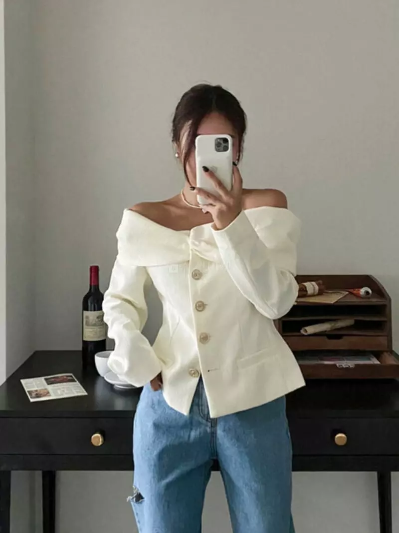 140 Avenue - Korean Women Fashion - #thatsdarling - Off Shoulder Jacket - 3