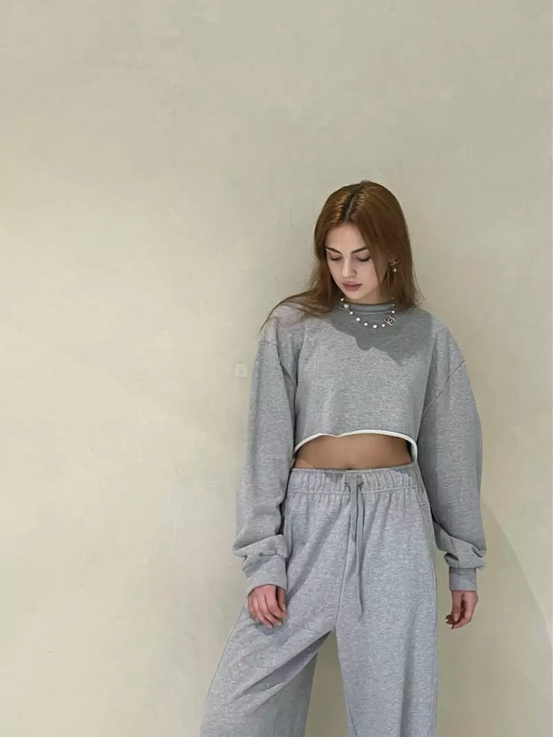 140 Avenue - Korean Women Fashion - #womensfashion - Deggi Crop Sweatshirt - 2