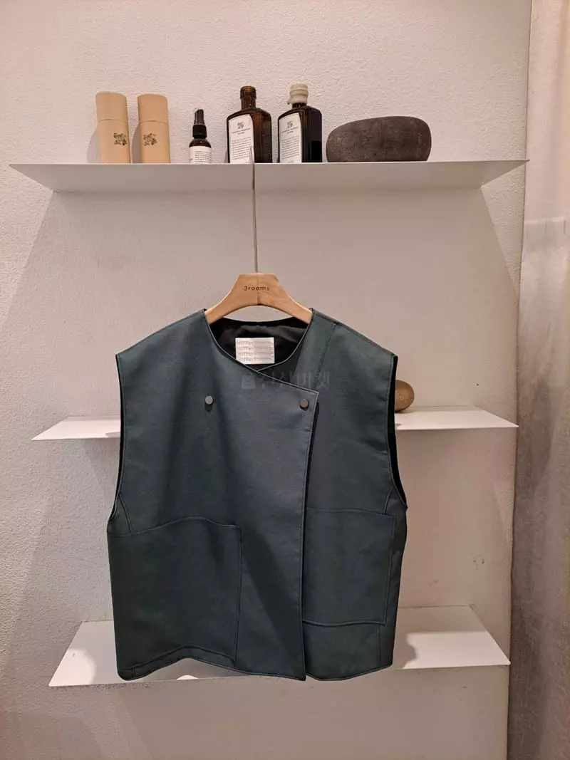 3Rooms - Korean Women Fashion - #momslook - Autumm Vest - 2
