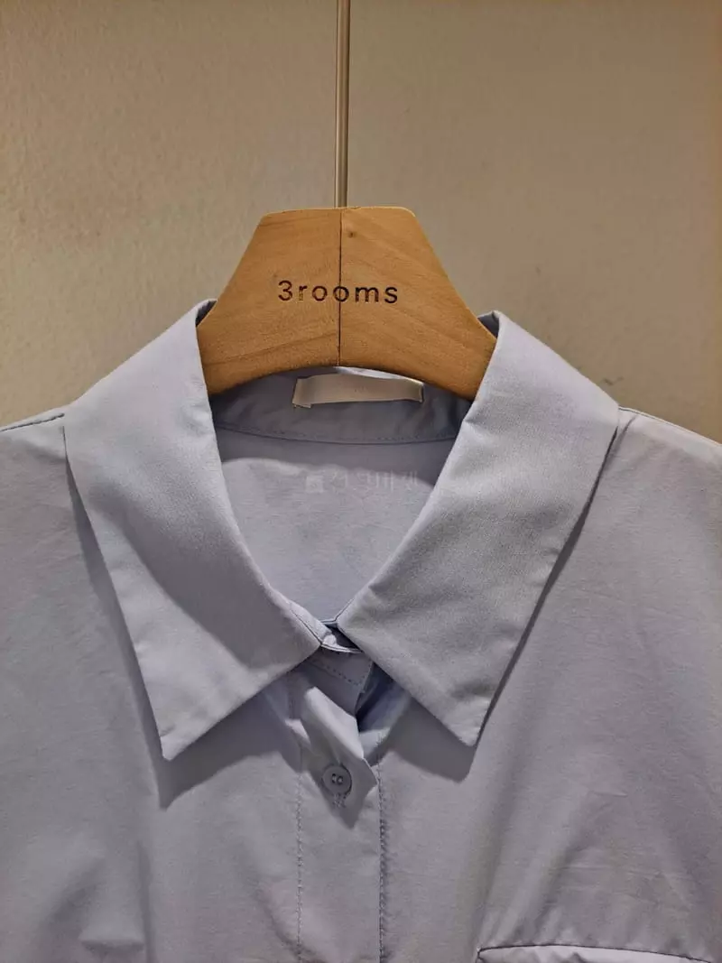 3Rooms - Korean Women Fashion - #womensfashion - Lips Pocket Shirt - 2