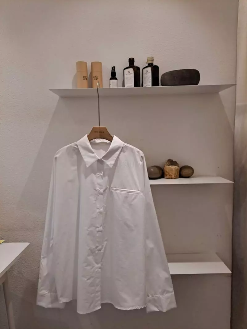 3Rooms - Korean Women Fashion - #womensfashion - Lips Pocket Shirt - 6