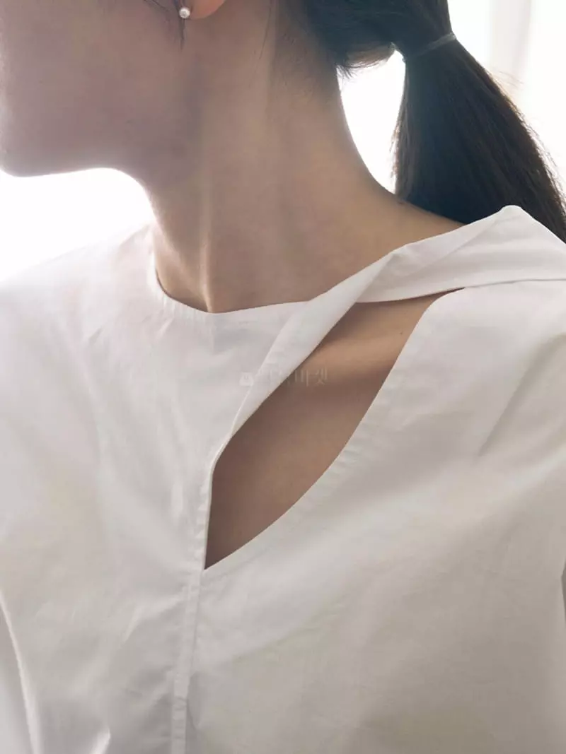 A The A - Korean Women Fashion - #momslook - Twist Blouse - 7
