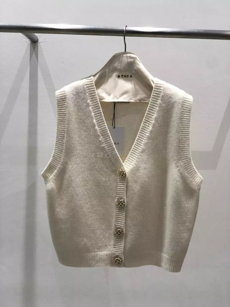 A The A - Korean Women Fashion - #momslook - Flower Vest - 10