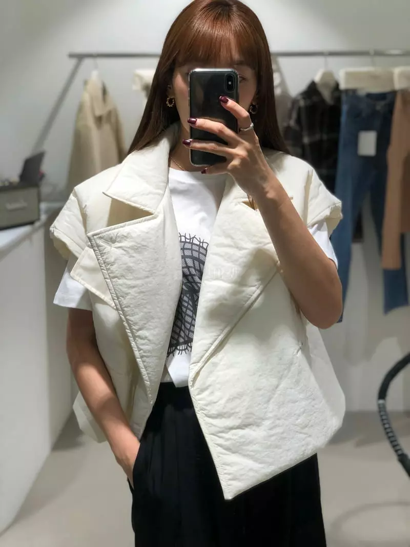 A The A - Korean Women Fashion - #pursuepretty - Padding Vest - 2