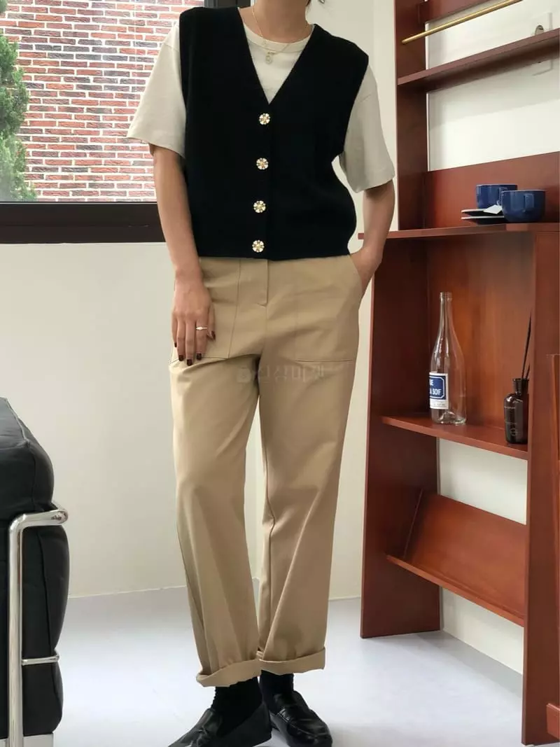 A The A - Korean Women Fashion - #vintageinspired - Flower Vest - 2