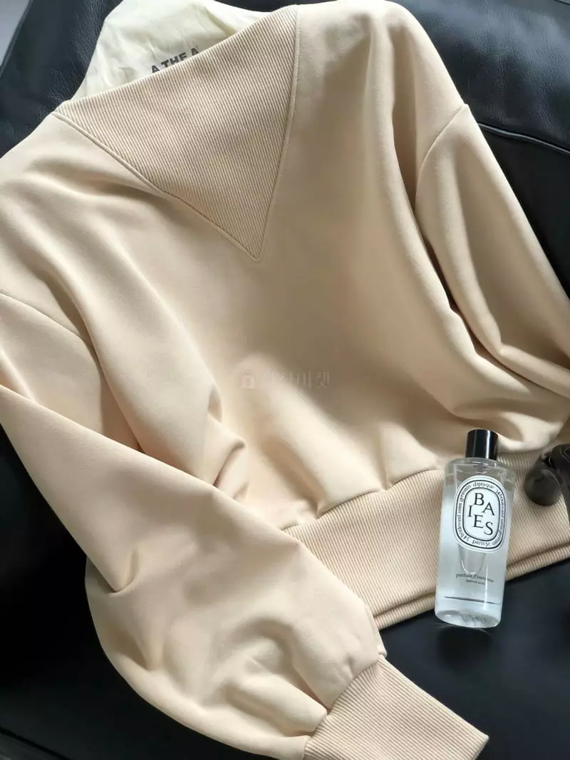 A The A - Korean Women Fashion - #momslook - V Sweatshirt - 4