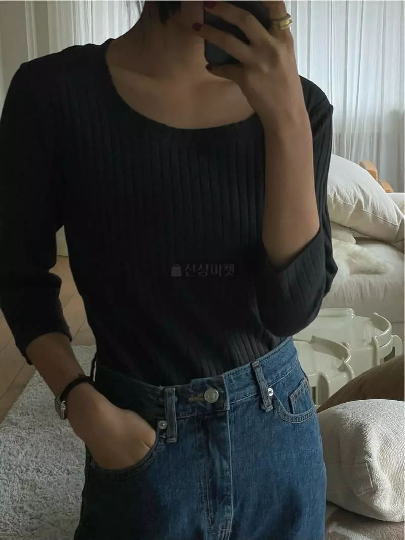 A Want - Korean Women Fashion - #momslook - Under Square Tee - 3