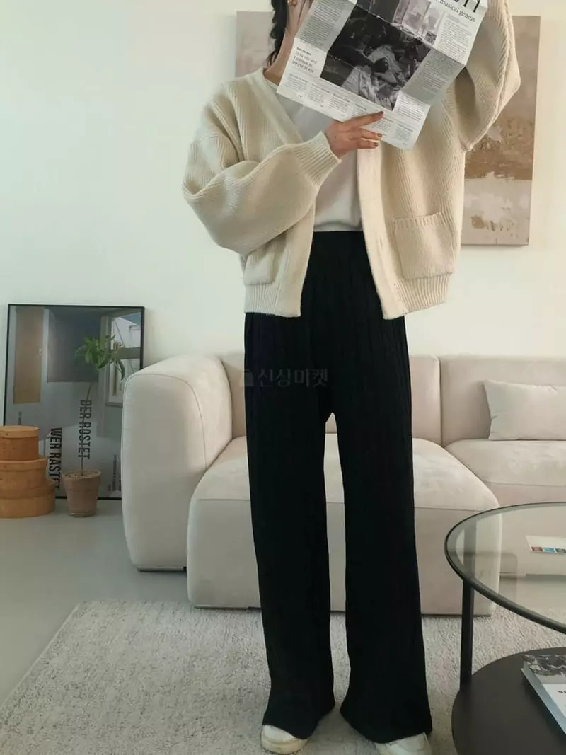 A Want - Korean Women Fashion - #momslook - Snow Velvet Pants - 3