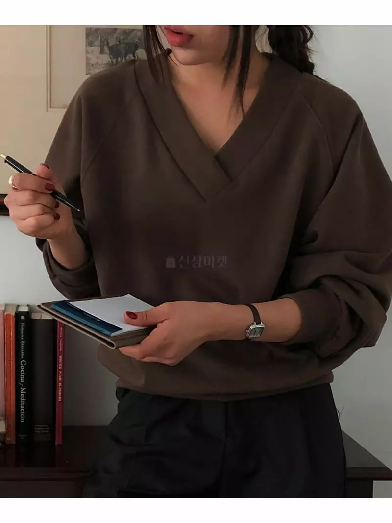 A Want - Korean Women Fashion - #pursuepretty - Nomal V Neck Sweatshirt - 8