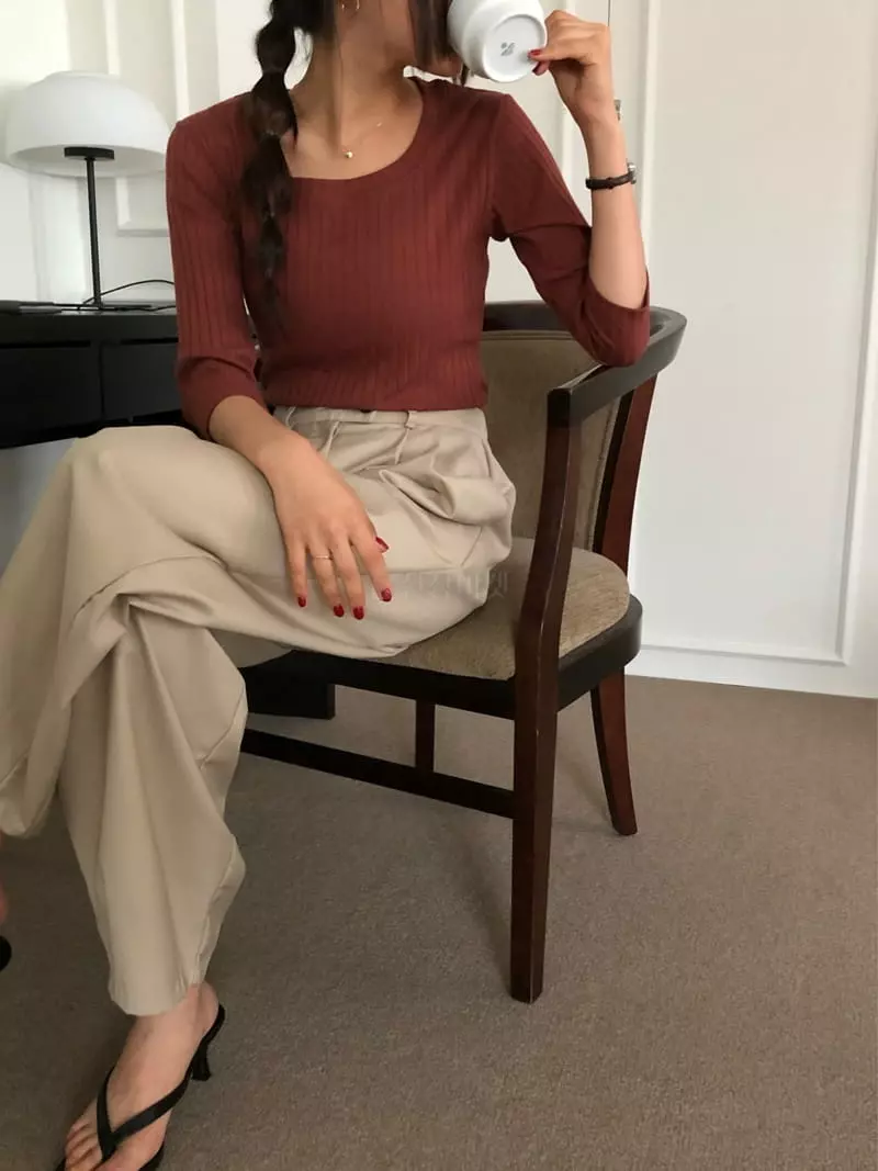 A Want - Korean Women Fashion - #thelittlethings - Under Square Tee - 2