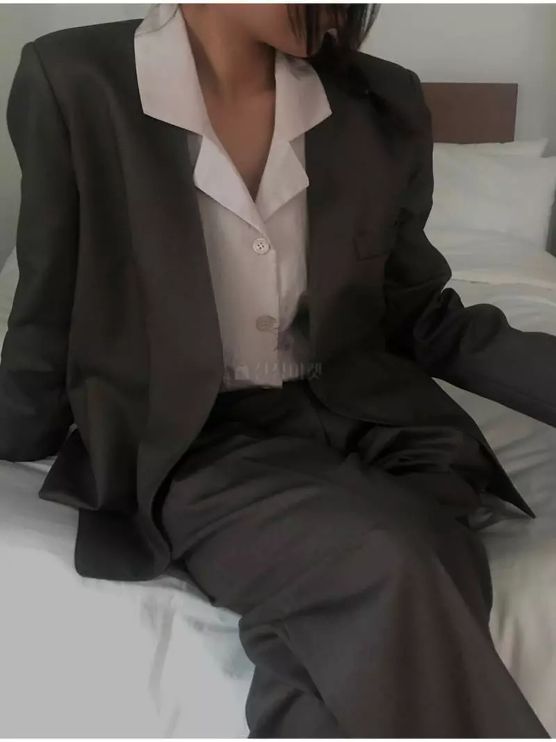 A Want - Korean Women Fashion - #thelittlethings - Kale Blouse - 5