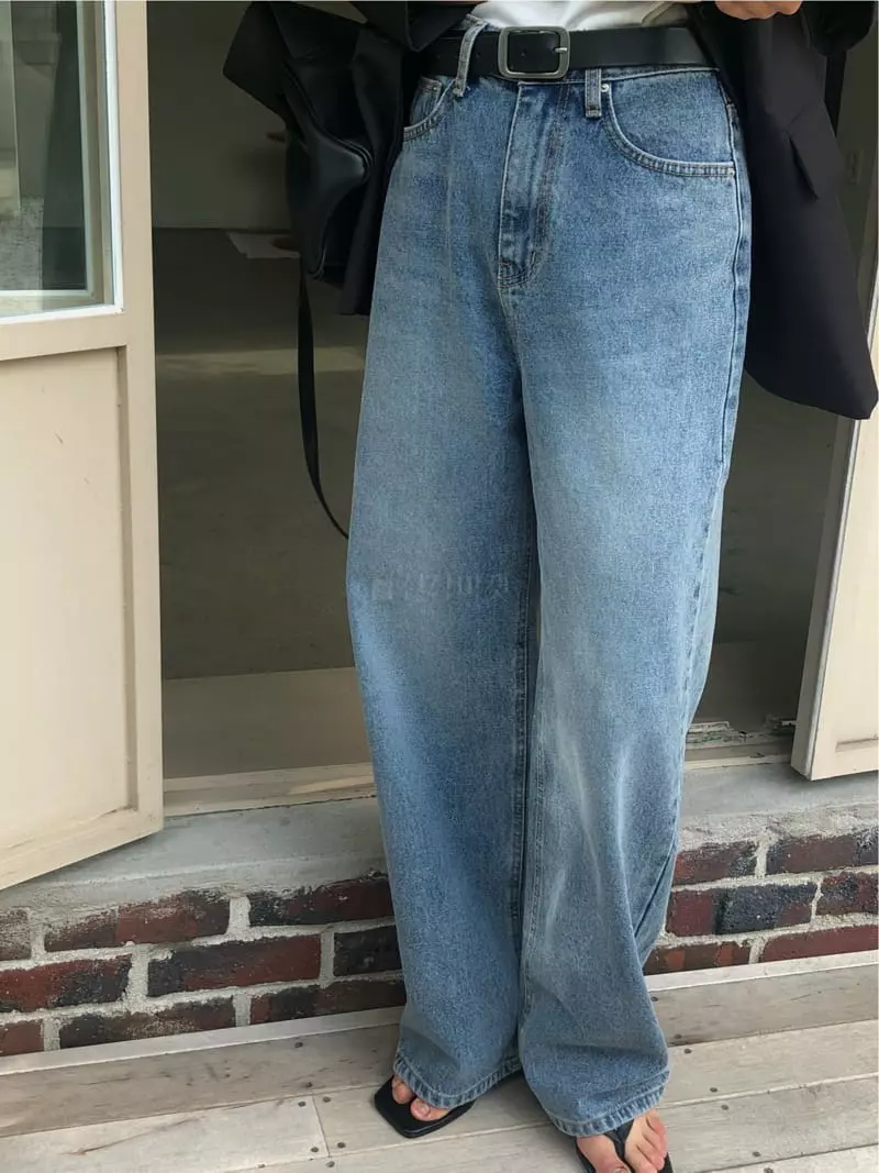A Want - Korean Women Fashion - #vintagekidsstyle - Clain Jeans
