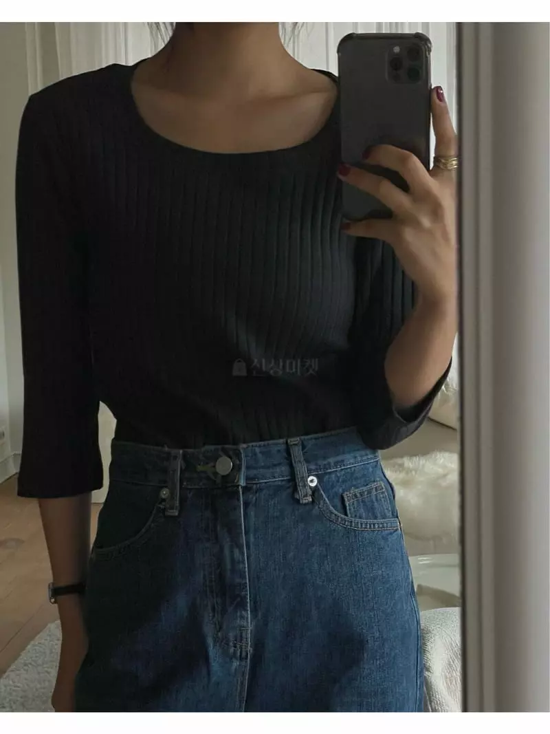 A Want - Korean Women Fashion - #momslook - Under Square Tee - 4