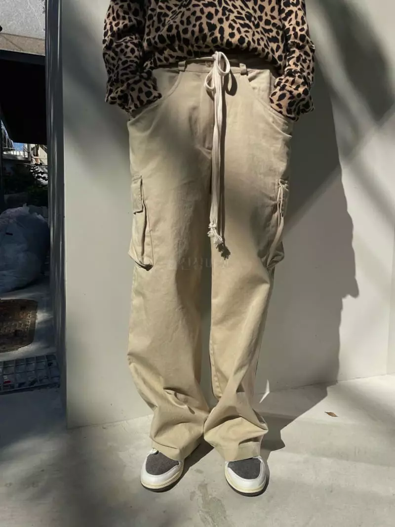 Abbeylee - Korean Women Fashion - #momslook - Minimal Cargo Pants - 9