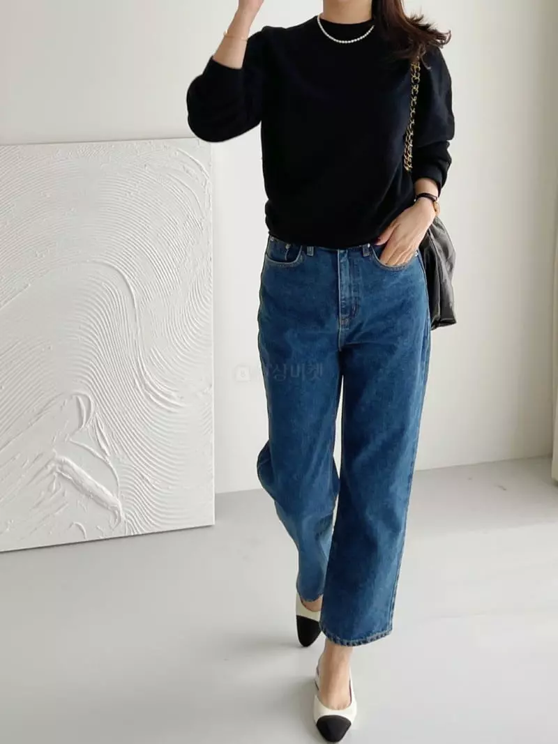 After Glow - Korean Women Fashion - #momslook - Whole Gament Round Knit Tee - 12