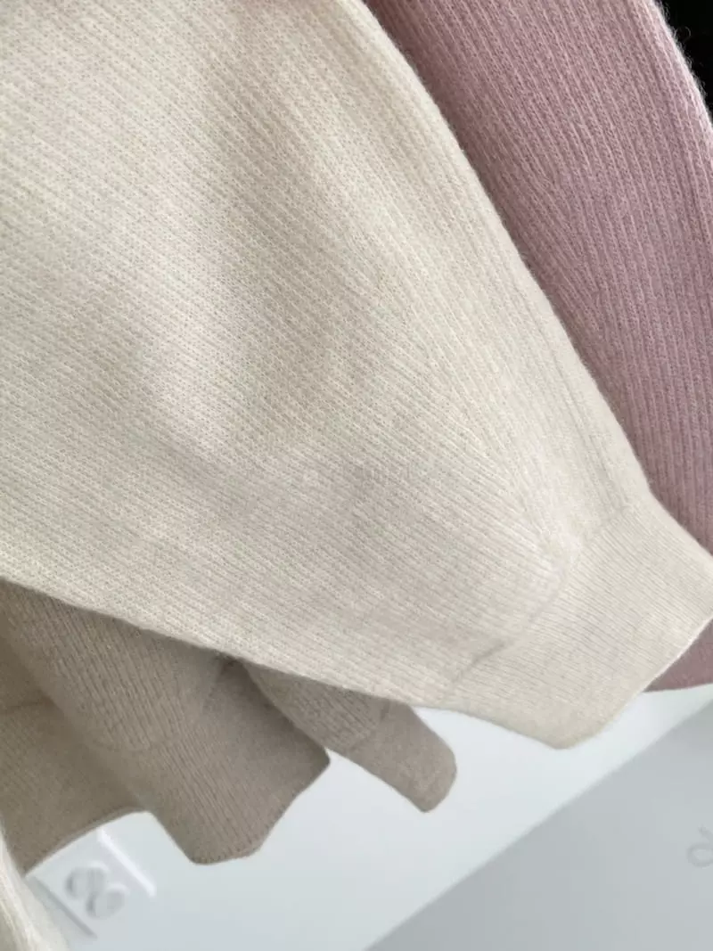 After Glow - Korean Women Fashion - #momslook - Whole Gament Round Knit Tee - 2
