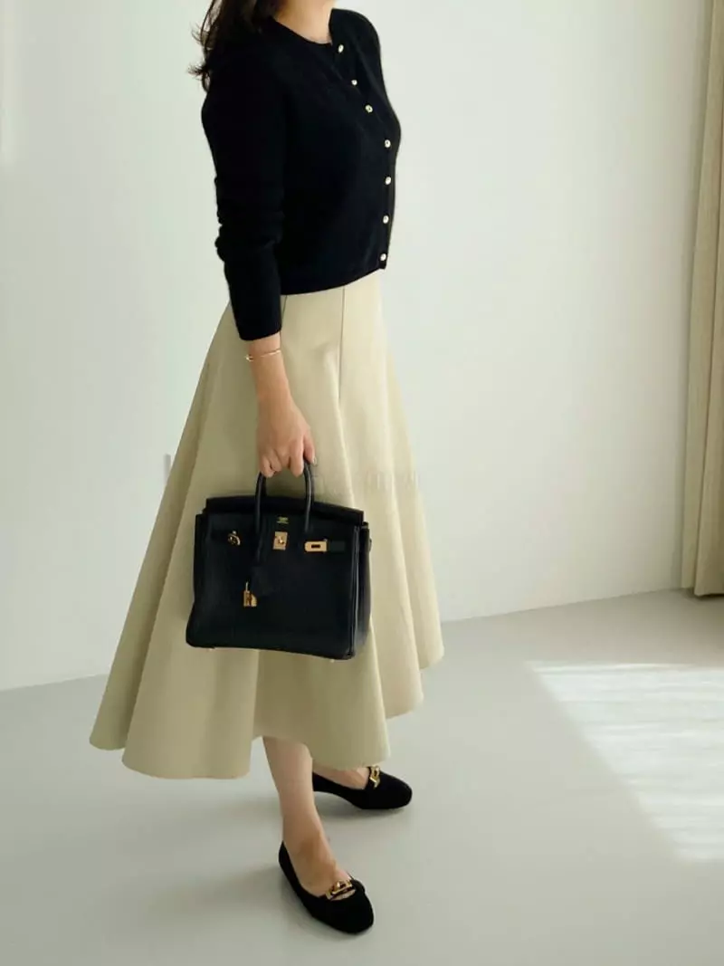 After Glow - Korean Women Fashion - #momslook - Bean Button Cardigan - 6