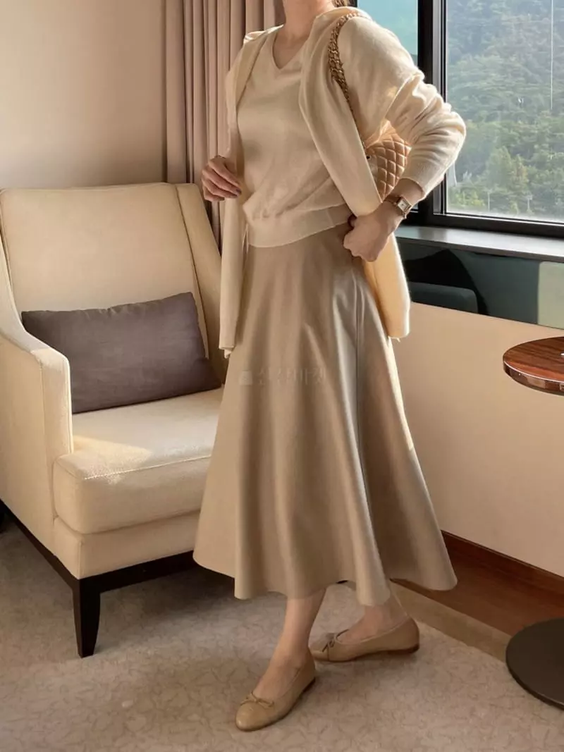 After Glow - Korean Women Fashion - #momslook - Dear Whole Skirt - 11