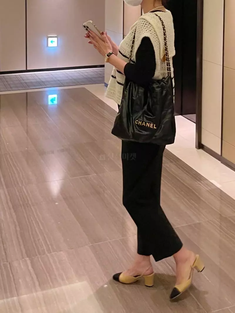 After Glow - Korean Women Fashion - #vintagekidsstyle - Marine Bookle Vest - 4