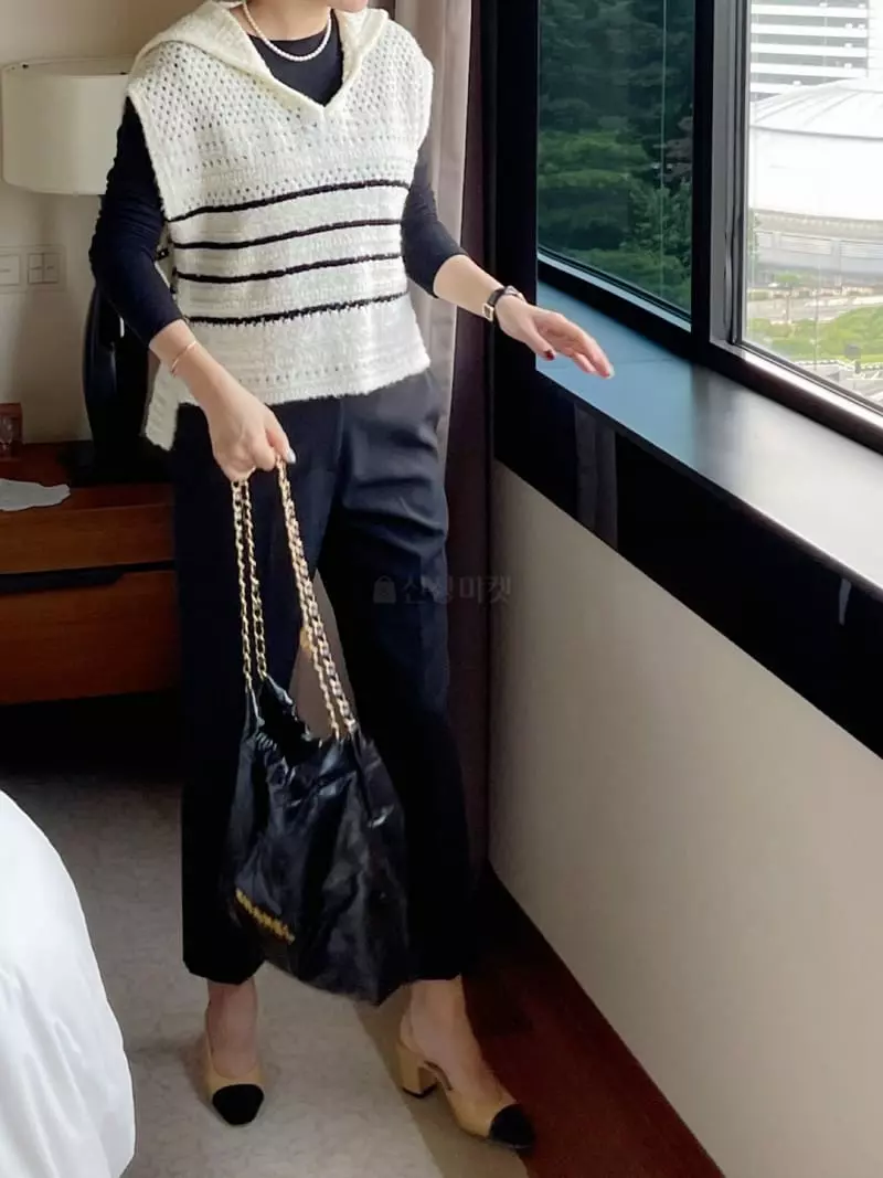 After Glow - Korean Women Fashion - #romanticstyle - Marine Bookle Vest - 6