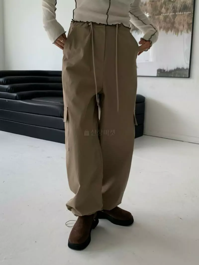 Alike - Korean Women Fashion - #womensfashion - Cargo Pants - 3