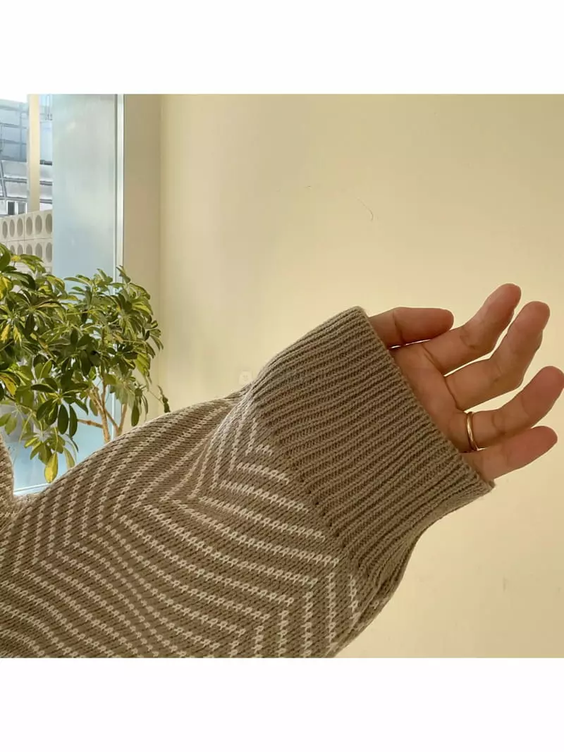 All Vibe - Korean Women Fashion - #momslook - Herringbone Colar Loose Knit Tee - 3