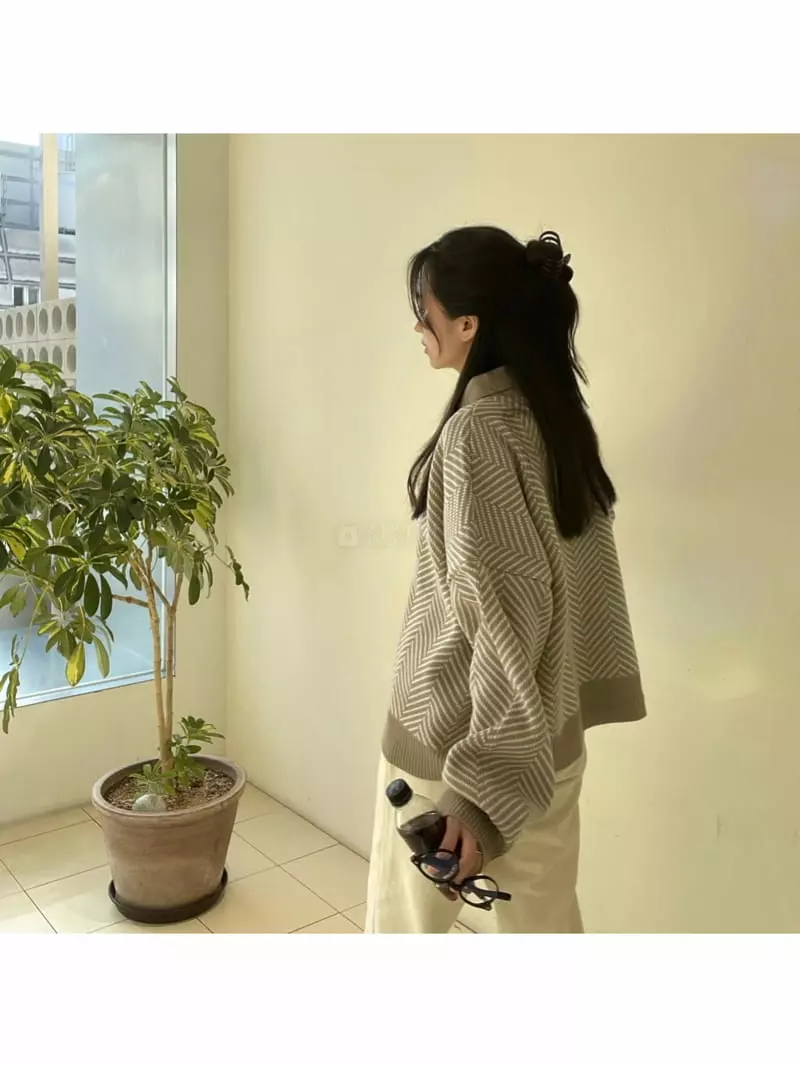 All Vibe - Korean Women Fashion - #thelittlethings - Herringbone Colar Loose Knit Tee - 2