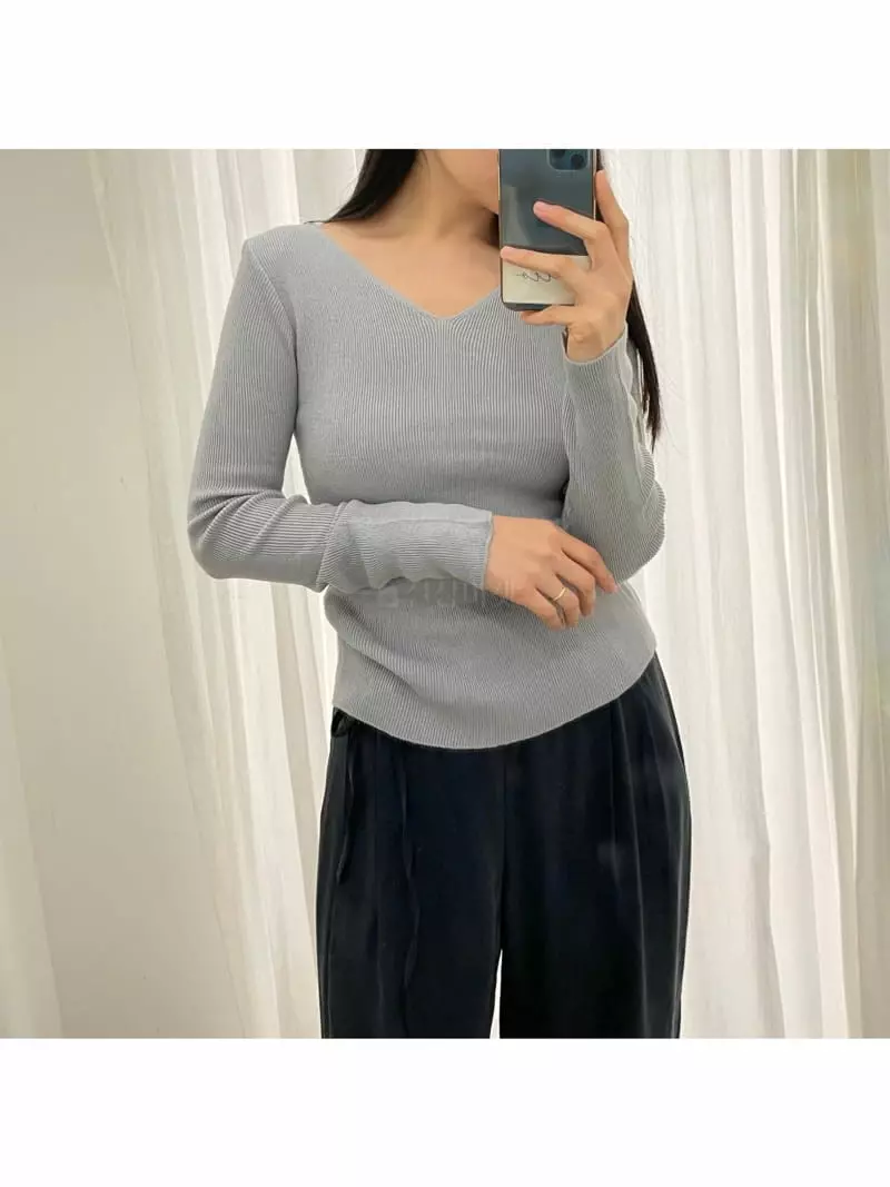 All Vibe - Korean Women Fashion - #thelittlethings - Rib V Neck Knit Tee - 9
