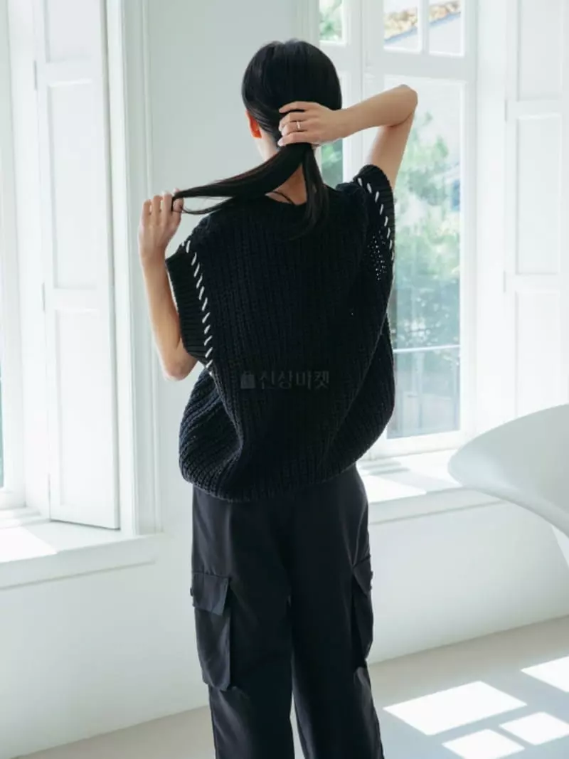 Almond Pepe - Korean Women Fashion - #momslook - Stitch Knit VESt - 11