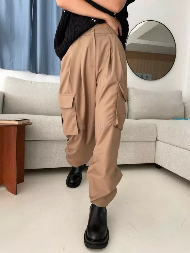 Almond Pepe - Korean Women Fashion - #vintagekidsstyle - Cargo Pants - 3