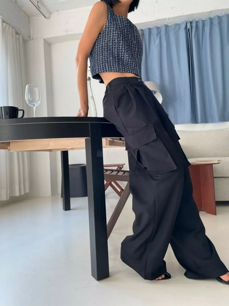 Almond Pepe - Korean Women Fashion - #womensfashion - Cargo Pants - 11