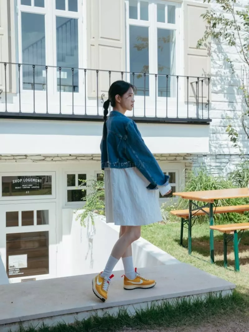 Almond Pepe - Korean Women Fashion - #momslook - Denim Crop Jacket - 4