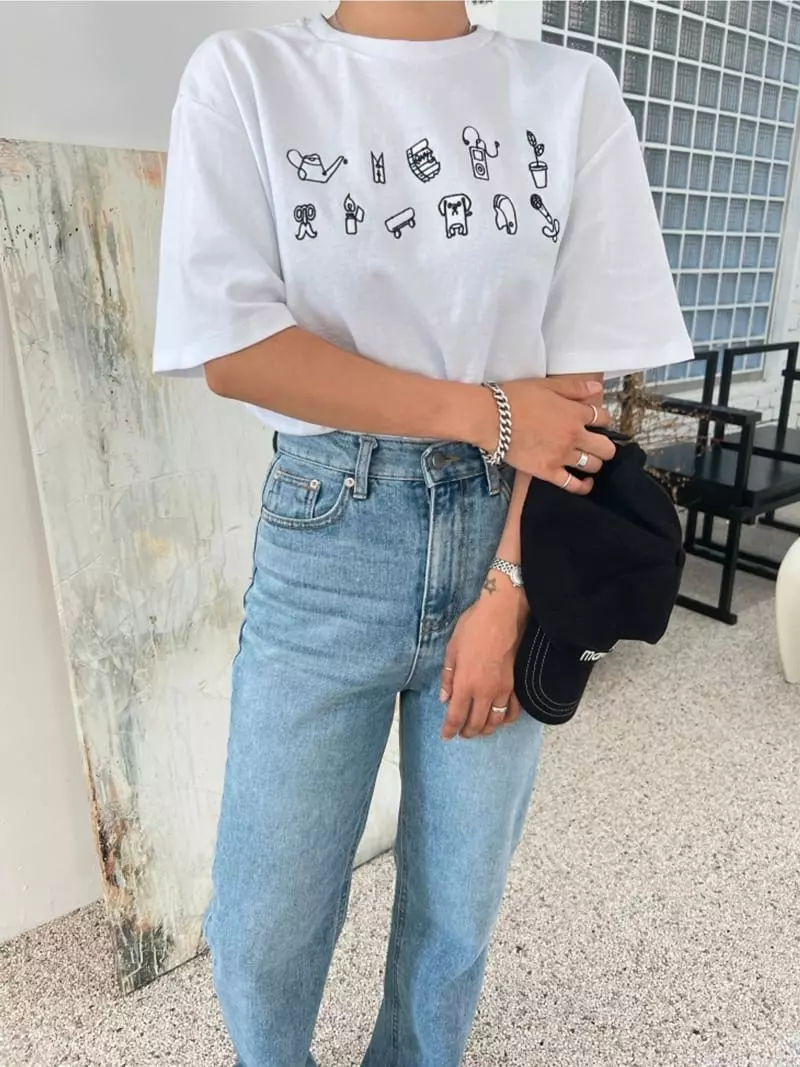 Analog Beige - Korean Women Fashion - #momslook - Embroidery Tee