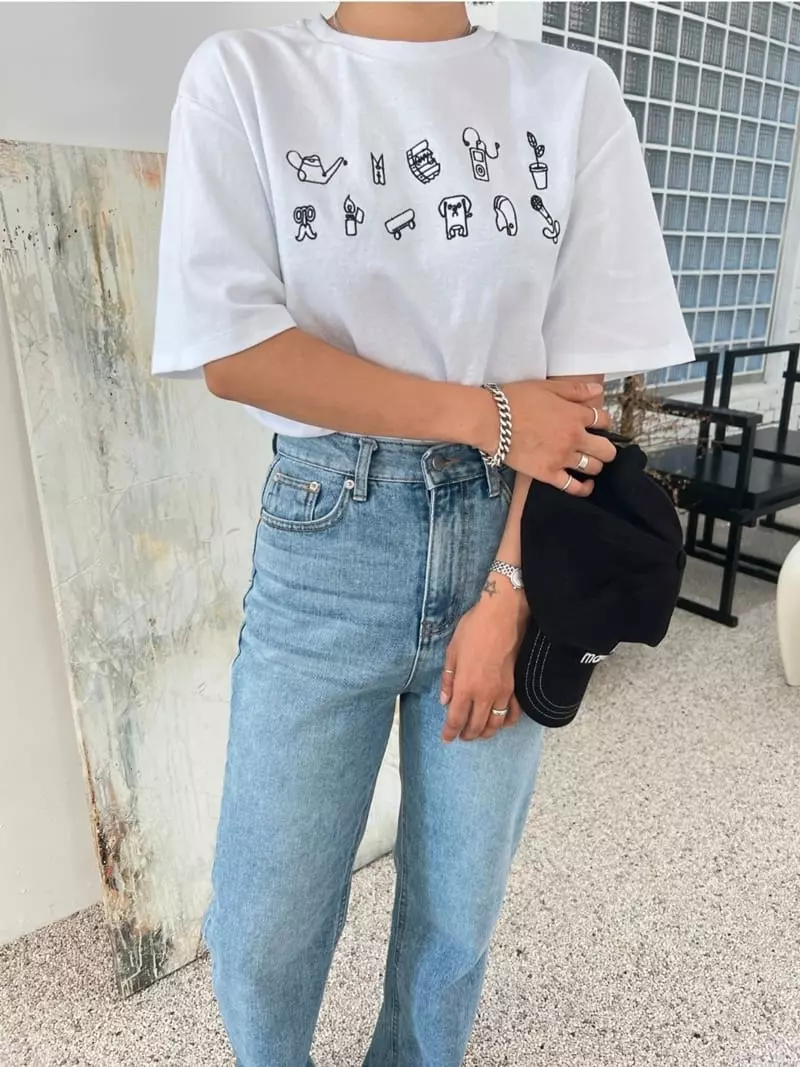 Analog Beige - Korean Women Fashion - #momslook - Embroidery Tee - 5