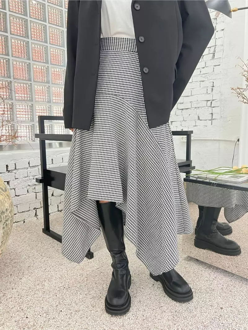 Analog Beige - Korean Women Fashion - #womensfashion - Jebi Back Skirt - 10
