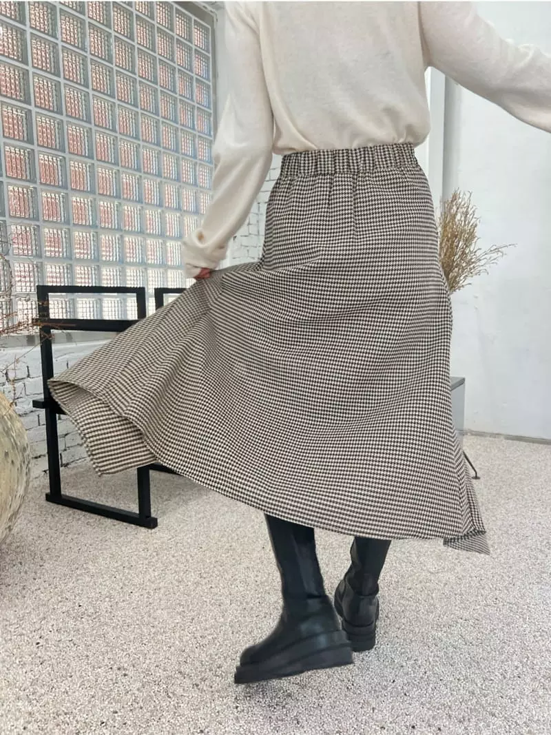 Analog Beige - Korean Women Fashion - #womensfashion - Jebi Back Skirt - 12